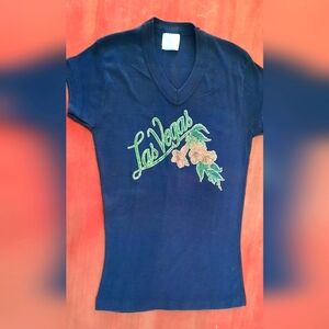 VINTAGE T-shirt from the 70s. Size Small. GUC